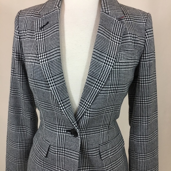 Merona Jackets & Blazers - Merona blazer designer plaid jacket (B-22)